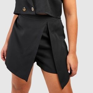 Plus Woven Split Front Skort